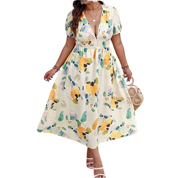 💐 PLUS Floral Dress 💐 - Picture 2 of 4